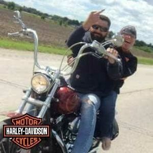 Meet your Posher, Adam